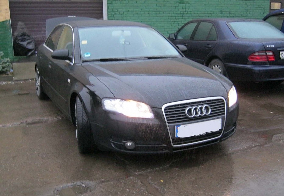    AUDI A4 (8E) 2.0I 2005